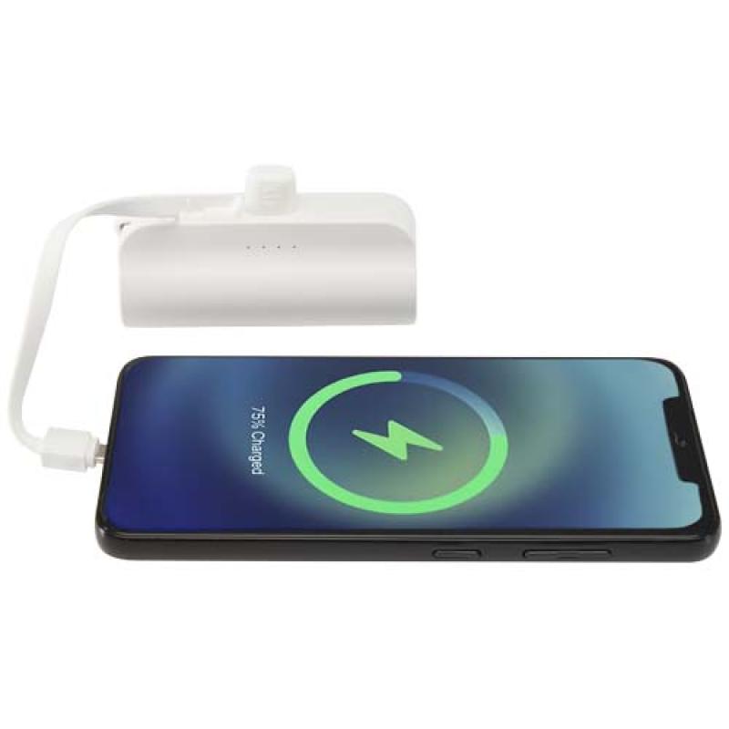 Batería externa tipo-C de plástico reciclado de 5000 mAh y 10 W con soporte abatible incorporado y cable 2 en 1 "Alnair"