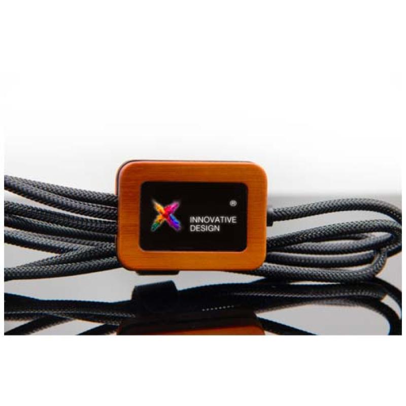 Cable de carga de 40 W 5 en 1 de PET reciclado con logo retroiluminado y estuche cuadrado de madera "SCX.design C38"