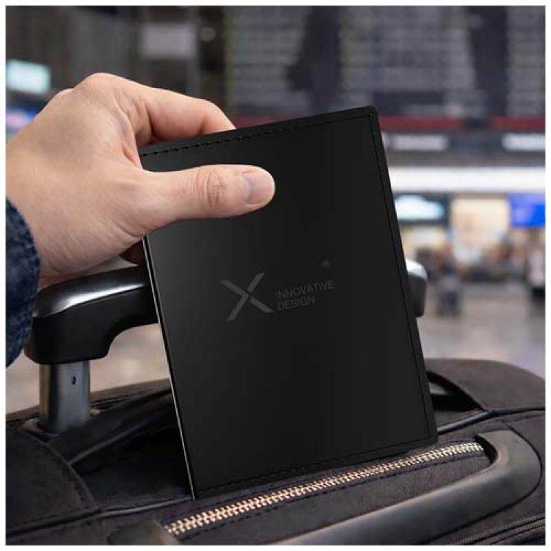Funda para pasaporte con etiqueta inteligente "SCX.design A13"