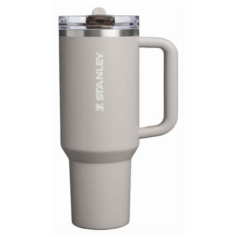 Vaso Stanley Quencher® ProTour 1180 ml de acero inoxidable reciclado aislado con pajita abatible