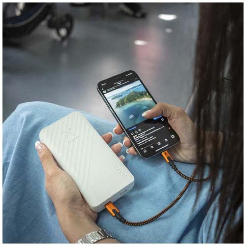 Batería externa Xtorm Go2 de 20 W y 20 000 mAh con carga rápida